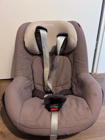 Maxi-Cosi Pearl autostoel met hoes beschikbaar voor biedingen