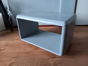 Space Age bijzettafel  beschikbaar voor biedingen