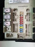 Zekeringenkast CLIO-III uit motorcompartiment (ZIE TEKST), Ophalen, Gebruikt, Renault