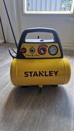 STANLEY Compressor DN200/8/6, Doe-het-zelf en Verbouw, Compressors, Verzenden, 6 tot 10 bar, Zo goed als nieuw, Minder dan 200 liter/min