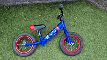 Degelijke loopfiets beschikbaar voor biedingen