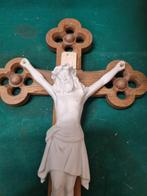 kruisbeeld hout en porselein vintage, Verzamelen, Ophalen of Verzenden