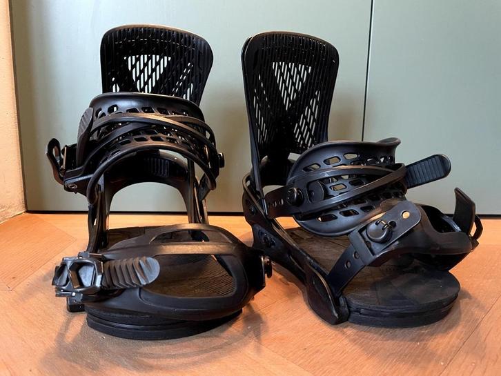 Burton Genesis Re:Flex – maat M – als nieuw, Sport en Fitness, Snowboarden, Zo goed als nieuw, Bindingen, Ophalen of Verzenden
