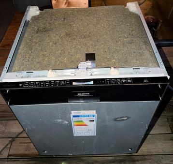 Siemens vaatwasser volledig inbouw + ledverlichting A+++ beschikbaar voor biedingen