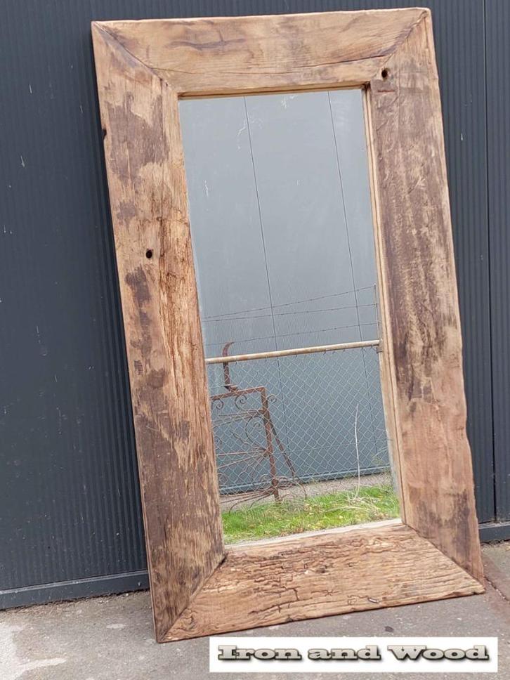 Spiegel van oude eiken wagondelen afmeting 109 x 62, Huis en Inrichting, Woonaccessoires | Spiegels, Nieuw, 50 tot 75 cm, 100 tot 150 cm