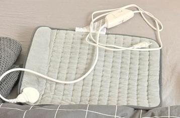 Electric heating pad 45cm x 35cm beschikbaar voor biedingen
