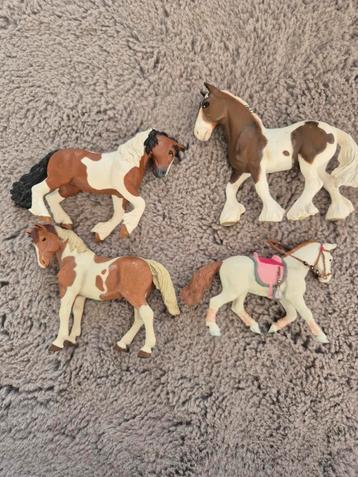 Papo paarden (zelfde formaat als schleich)  beschikbaar voor biedingen