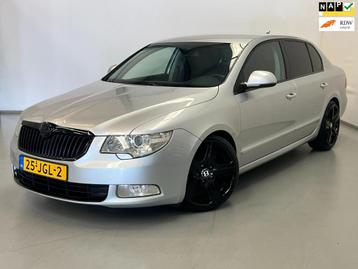 Skoda Superb 1.4 TSI / Export / 19" LM / Xenon / Trekhaak beschikbaar voor biedingen