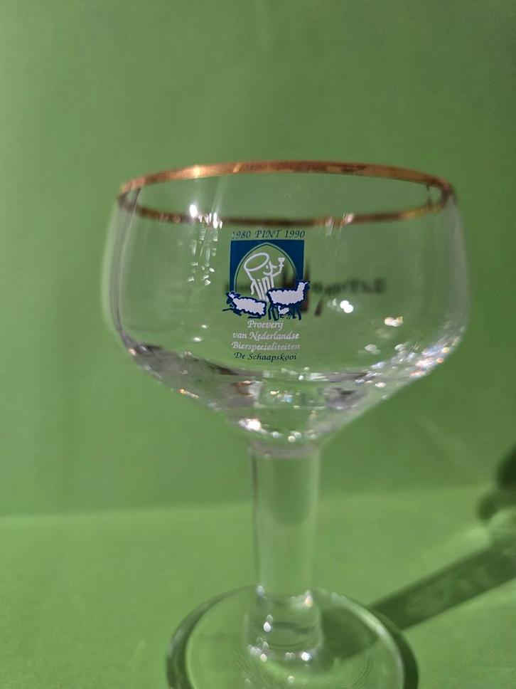 La Trappe glas " Proeverij Nederlandse Bierspecialiteiten"., Verzamelen, Biermerken, Zo goed als nieuw, Glas of Glazen, La Trappe