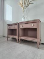Set klassieke Queen Ann nachtkastjes in oudroze, Huis en Inrichting, Slaapkamer | Nachtkastjes, Ophalen of Verzenden, Gebruikt