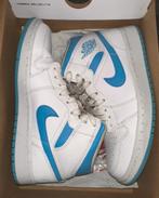 Nike jorden, Kleding | Heren, Schoenen, Ophalen of Verzenden, Zo goed als nieuw, Blauw