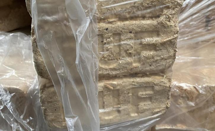 RUF & POP houtbriketten zonder chemische toevoegingen, Tuin en Terras, Haardhout, Blokken, 6 m³ of meer, Ophalen