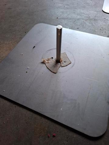 Voetplaat – RVS – 30x30cm

 beschikbaar voor biedingen