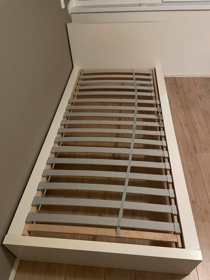 Ikea Malm Bed 90x200 - Eenpersoonsbed, Huis en Inrichting, Slaapkamer | Bedden, Gebruikt, Eenpersoons, 90 cm, 200 cm, Hout, Wit