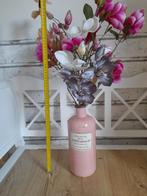 Roze vaas voorzien van kunst magnolias, Verzenden, Gebruikt, Overige kleuren