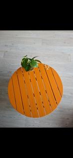 Bijzettafel, Huis en Inrichting, Tafels | Bijzettafels, Minder dan 55 cm, Rond, Zo goed als nieuw, Hout