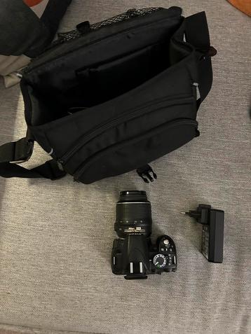 Nikon D3100 Spiegelreflexcamera - case for free beschikbaar voor biedingen
