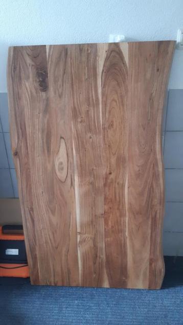 Acacia boomstamtafelblad ca. 120 x 72 x 2,5cm NIEUW beschikbaar voor biedingen
