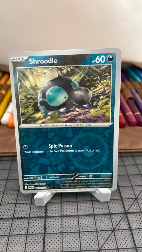 Shroodle - paldea evolved - 145/193 reverse holo, Hobby en Vrije tijd, Verzamelkaartspellen | Pokémon, Zo goed als nieuw, Ophalen of Verzenden