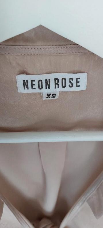 Dames NEON ROSE  opknoop blouse/top  xs beschikbaar voor biedingen