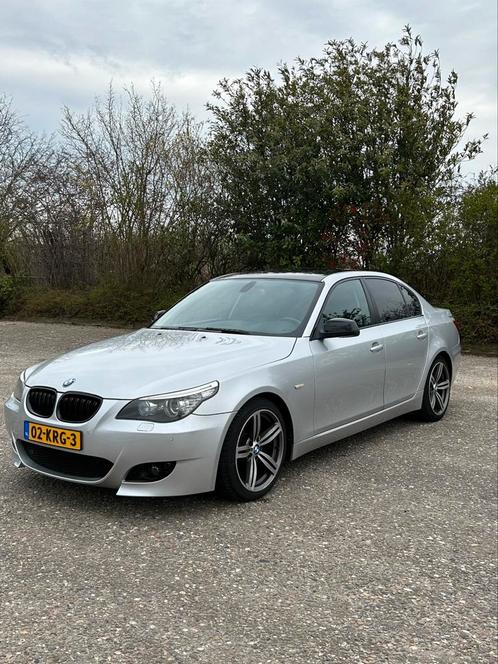 BMW 5-Serie 2.0 D 520 E60 AUT 2010 Grijs, Auto's, BMW, Particulier, 5-Serie, ABS, Airbags, Airconditioning, Alarm, Bluetooth, Bochtverlichting