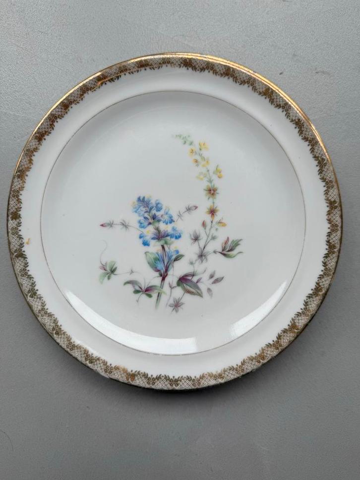 Twee Franse La Gazelle Limoges ontbijtborden, Antiek en Kunst, Antiek | Servies compleet, Ophalen of Verzenden