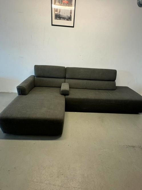 Designer hoekbank van Montèl – stijlvol en comfortabel, Huis en Inrichting, Banken | Sofa's en Chaises Longues, Zo goed als nieuw
