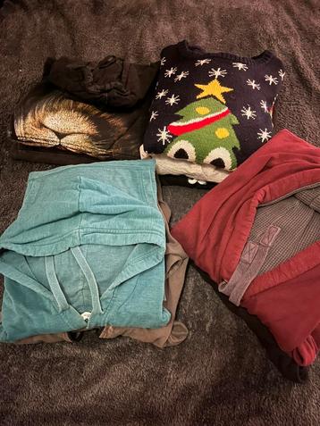 Sweaters (Grote maten) beschikbaar voor biedingen