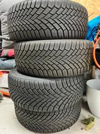 Continental Winterbanden 225/45/R17 zgan 8 mm, Auto-onderdelen, Banden en Velgen, Ophalen, 17 inch, Winterbanden, Band(en)