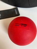 ==Nieuw== Fitnessbal gewichtbal 1 kg zware bal en elastiek, Ophalen of Verzenden, Zo goed als nieuw, Fitnessbal