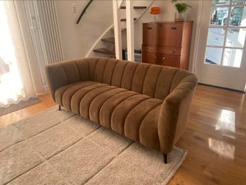 Velours/ velvet bruine bank beschikbaar voor biedingen