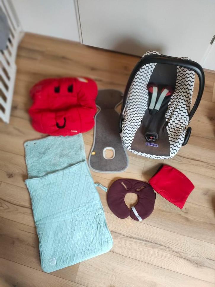 Maxi Cosi Pebble + 2way fix Base - Compleet Pakket, Kinderen en Baby's, Autostoeltjes, Gebruikt, Maxi-Cosi, 0 t/m 13 kg, Isofix