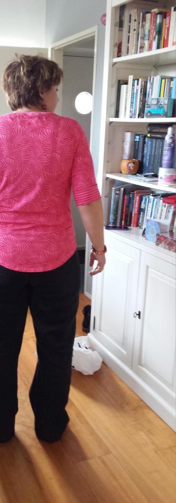 Massief houten boekenkast wit Valence goossens, Huis en Inrichting, Kasten | Boekenkasten, Zo goed als nieuw, 100 tot 150 cm, 200 cm of meer