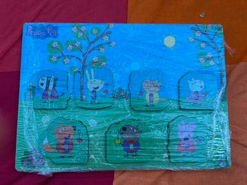 Houten kinderpuzzels beschikbaar voor biedingen