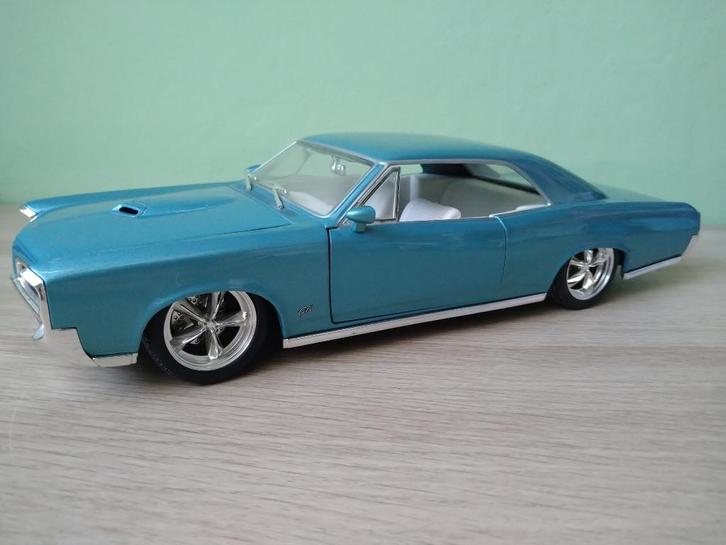 1966 Pontiac GTO Hot Wheels Classics 1:18, Hobby en Vrije tijd, Modelauto's | 1:18, Zo goed als nieuw, Auto, Hot Wheels, Ophalen of Verzenden