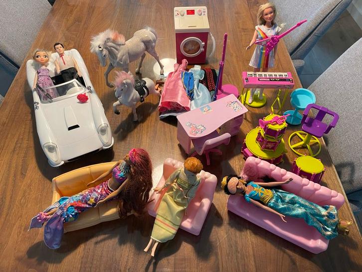 Barbie spullen voor barbiehuis, Kinderen en Baby's, Speelgoed | Poppen, Gebruikt, Barbie, Ophalen of Verzenden