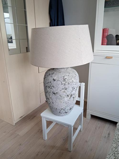 Robuuste kruiklamp + kap, Huis en Inrichting, Lampen | Lampenkappen, Zo goed als nieuw, 50 cm of meer, Rechthoekig, Beige, Ophalen