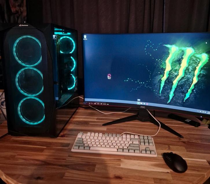 Game pc met toebehoren. 6950xt oc formula 16gb ryzen 9, Computers en Software, Desktop Pc's, Gebruikt, 4 Ghz of meer, SSD, Ophalen