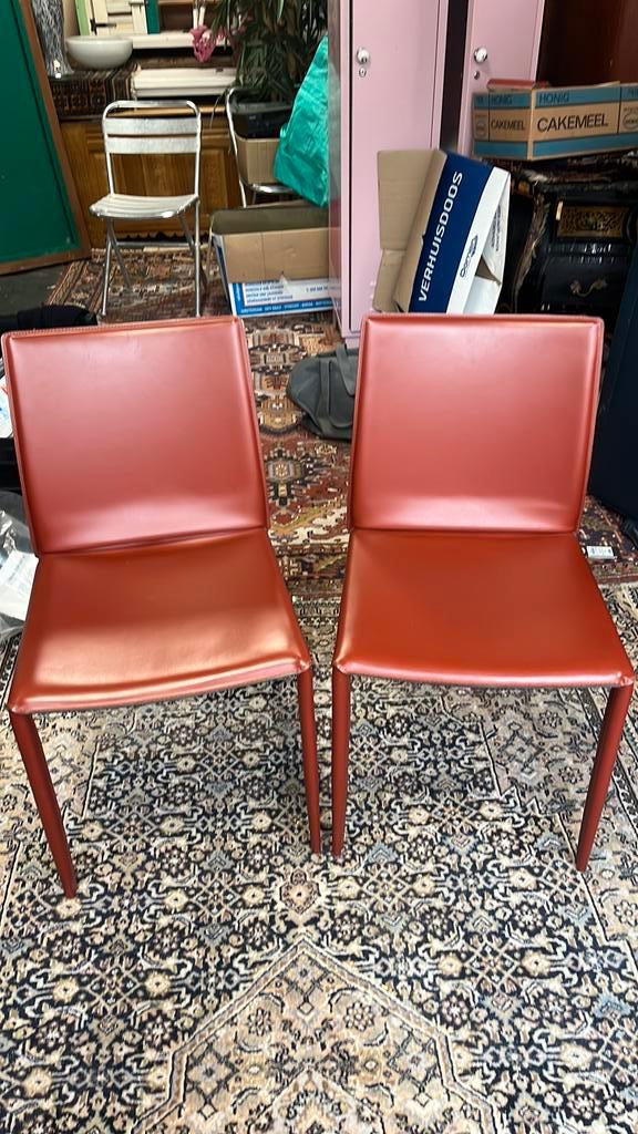 2 design stoelen Bontempi ‘Linda’, Huis en Inrichting, Stoelen, Zo goed als nieuw, Twee, Leer, Rood, Ophalen