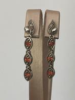 Zilveren vintage oorhangers met oranje granaten en diamantje, Ophalen of Verzenden, Zo goed als nieuw, Oranje, Zilver