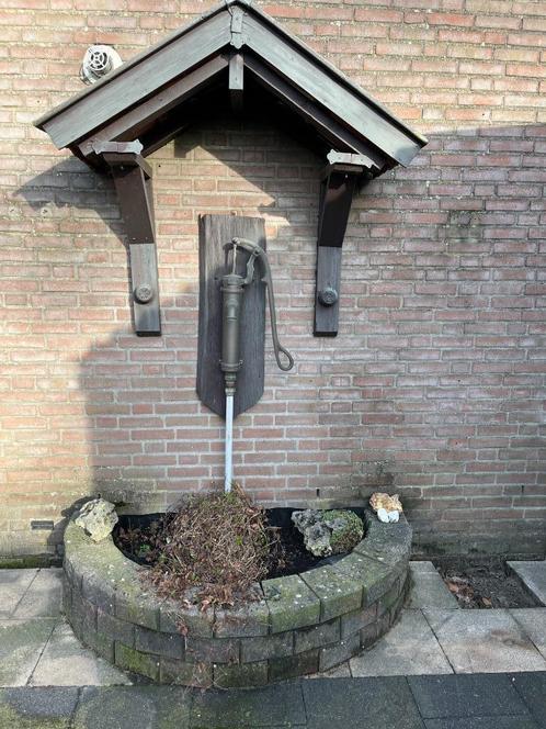 Vintage messing / koperen waterpomp , pomp met afdakje, Antiek en Kunst, Antiek | Koper en Brons, Koper, Ophalen