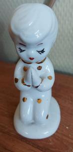 Vintage Wit Porseleinen Beeldje Biddend Kind, Antiek en Kunst, Antiek | Porselein, Ophalen of Verzenden