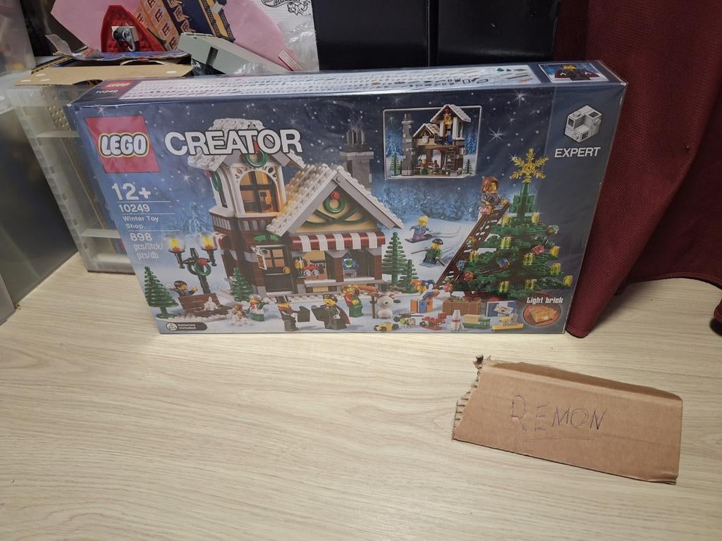 lego winter toy shop 10249, Ophalen of Verzenden, Nieuw