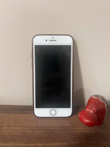 iPhone 8 - inclusief hoesje beschikbaar voor biedingen
