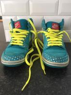 Blauw gele nike’s, Ophalen of Verzenden, Zo goed als nieuw, Maat 38/40 (M), Carnaval
