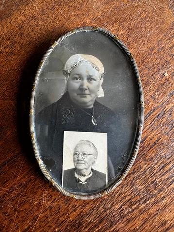 Antiek ovaal fotolijstje met portretten – messing beschikbaar voor biedingen