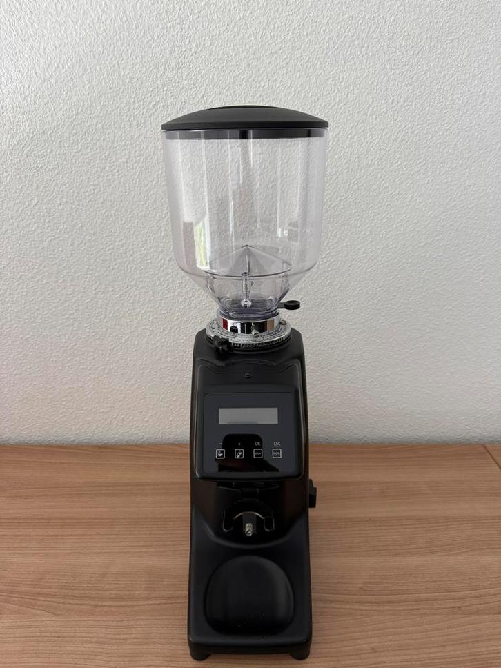 Quamar M80-E Touch Professionele Koffiemolen., Witgoed en Apparatuur, Koffiezetapparaten, Zo goed als nieuw, Koffiebonen, Overige modellen