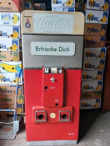 Vintage Coca-Cola automaat Vendo type: v-216 1950s beschikbaar voor biedingen