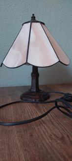 Tiffany  tafellamp tafel lamp lampje, Antiek en Kunst, Antiek | Lampen, Ophalen of Verzenden