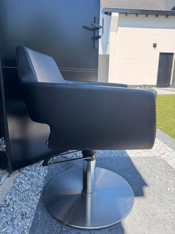 Kappersstoelen 2 stuks ZO GOED ALS NIEUW, Huis en Inrichting, Stoelen, Zo goed als nieuw, Ophalen